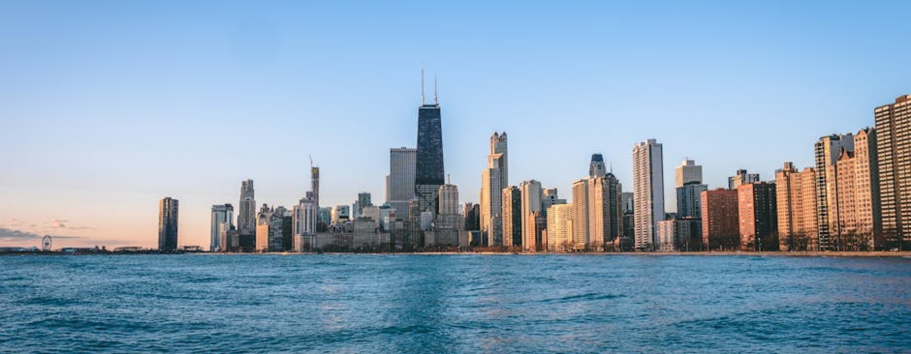 Chicago skyline - Chicago apartments with laundry