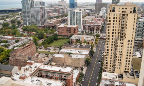 Chicago neighborhood skyline - Chicago neighborhood living guide