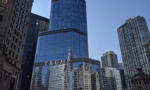 high rise apartments Chicago skyline luxury towers - high rise apartments